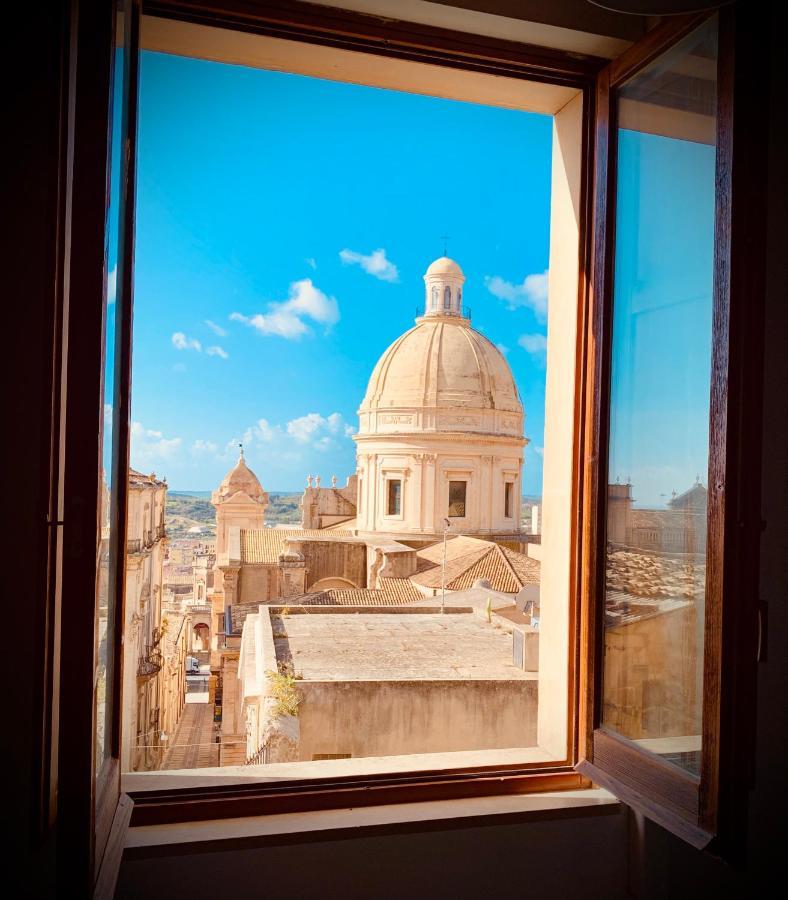 Ostello Della Gioventu - Il Castello Noto Exteriör bild